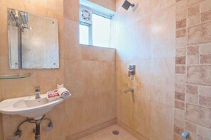 Superior Room, City View | Bathroom - Hotel Brahman Bhawan  (New Delhi)