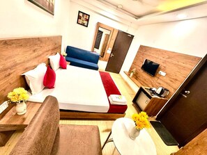 Superior Room, City View | Desk, laptop workspace, free WiFi - Hotel Brahman Bhawan  (New Delhi)