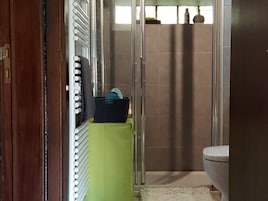 House | Bathroom