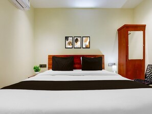 House | 1 bedroom - Deluxeshree Maruthi Inn TR Residency (Anantapur)