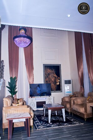 Interior - Ozigrand Hotel (Benin City)