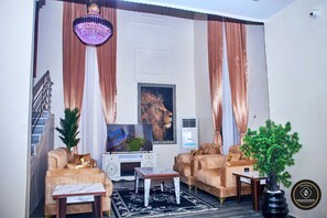 Lobby - Ozigrand Hotel (Benin City)