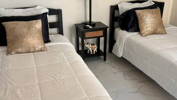 Iron/ironing board, WiFi, bed sheets