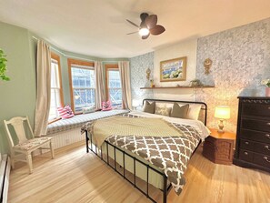 Room - King Bed Apt in Bridgewater near River and Trails (Bridgewater)