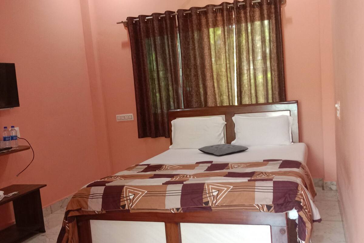 Habitación doble, vistas al jardín | Wifi gratis y ropa de cama