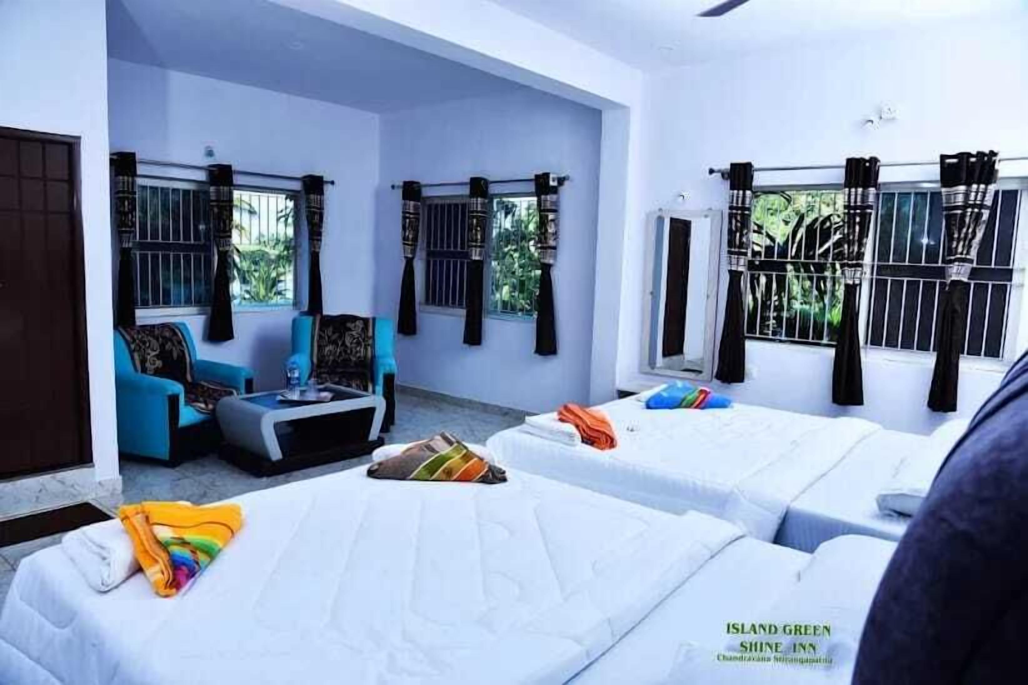 Chambre Quadruple, vue piscine