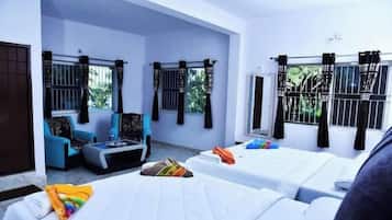 Free WiFi, bed sheets