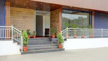 House | Reception
