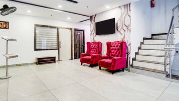 House | Lobby