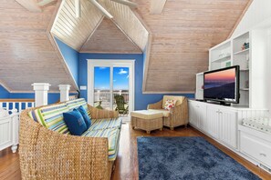 Smart TV - Oceanside 3BR | Pool + Beach Access | Ocean Views | Pet Friendly Cottage (Atlantic Beach)
