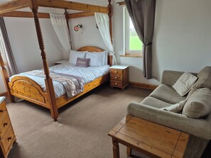 Basic Double Room - The Hazeldene Hotel  (Gretna)