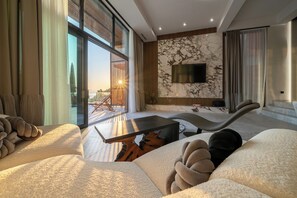 5 bedrooms, iron/ironing board, WiFi, bed sheets - Alicanto luxury villa K2 Polychrono (Polychrono)