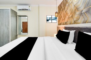 House | Bathroom - Deluxehotel Blue Petals (Hyderabad)