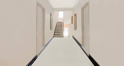 Deluxestay Inn Luxury Service Apartments