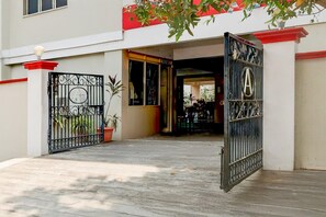 Reception - Super Collection O Bhanugudi Junction (Kakinada)