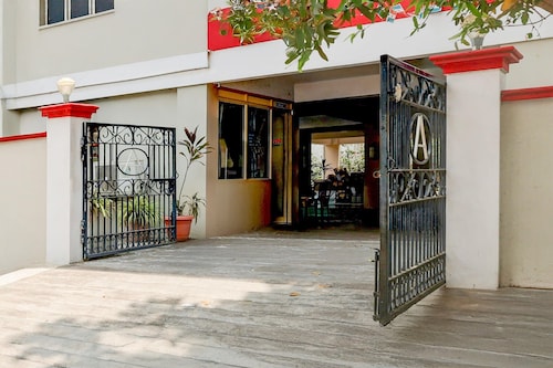 Deluxestay Inn Luxury Service Apartments