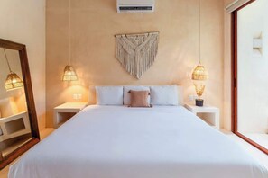 3 habitaciones, tabla de planchar con plancha, wifi y ropa de cama 