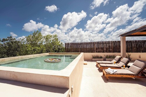 Ahal Luxe 3BR Penthouse – Rooftop & Plunge Pools