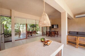 TV, offices - Luxe Ground-Floor 3BR Jungle Haven & Plunge Pool (Tulum)