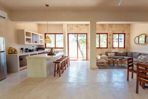 TV, offices - 3BR Ahal Holistika Oasis – Ground Floor + Plunge (Tulum)