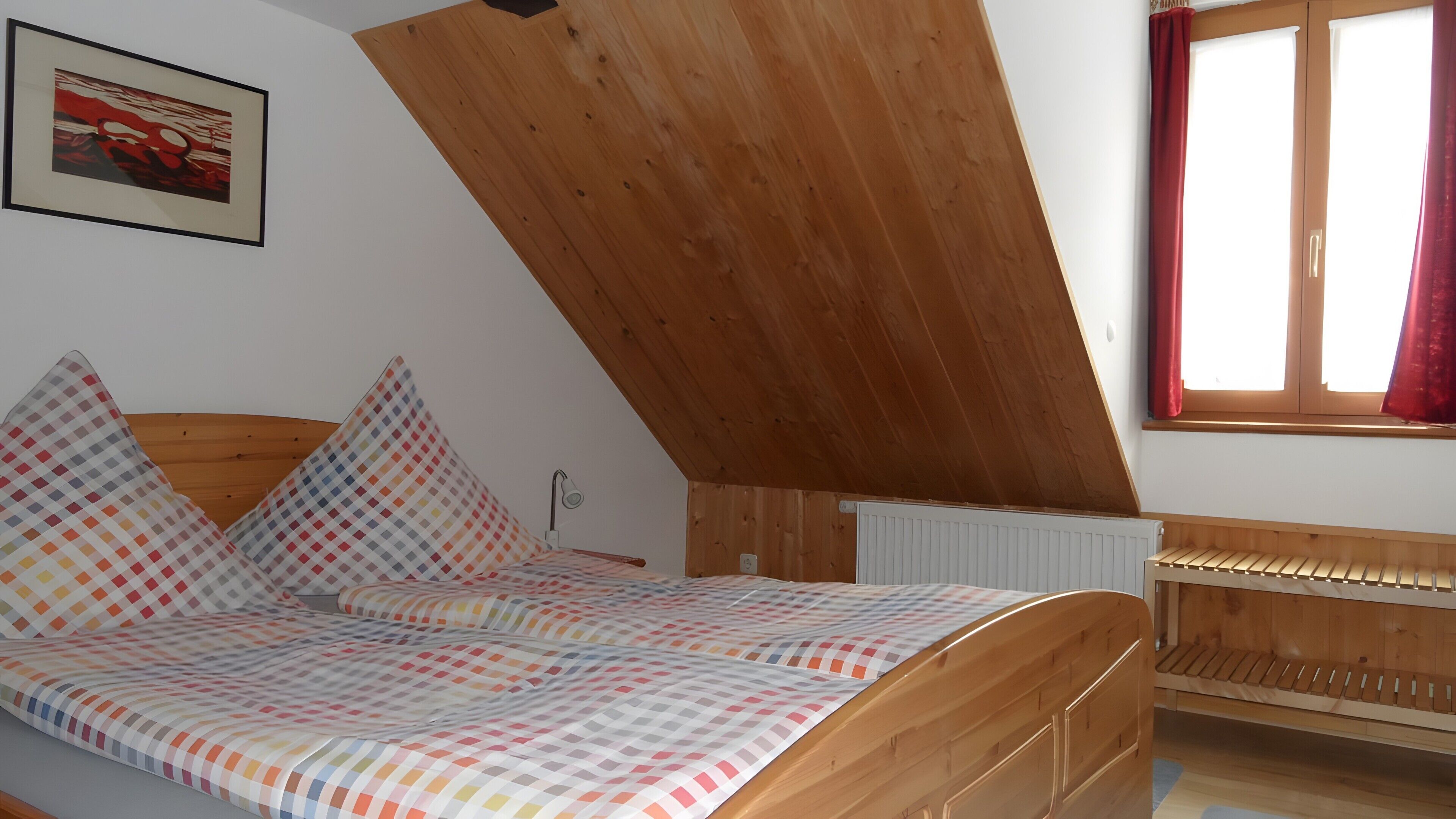 2 quartos, ferros/tábuas de passar roupa, Wi-Fi, roupa de cama