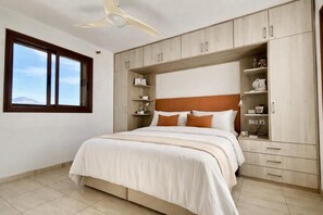 Free WiFi, bed sheets - Fairways, Golf del Sur (San Miguel de Abona)