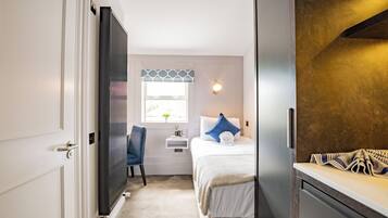 1 bedroom, iron/ironing board, travel crib, free WiFi