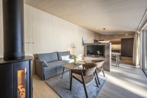 Casa rural prèmium, 2 dormitoris | Sala d'estar | Llar de foc 