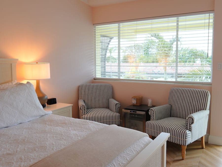 Deluxe Double Room | Iron/ironing board, free WiFi