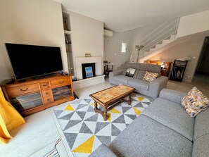 Living area - Villa Provençal- Port du brusc - Swimming pool (Six-Fours-les-Plages)