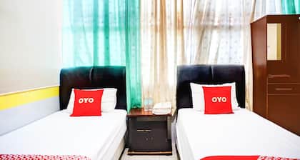 Luxury Twin Comfort Stay With Free Wifi