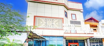 Luxury Twin Comfort Stay With Free Wifi