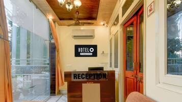 House | Reception