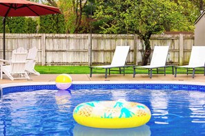 Pool - Redwood Retreat | Pool | Fire-Pit | Wineries (Stevensville)