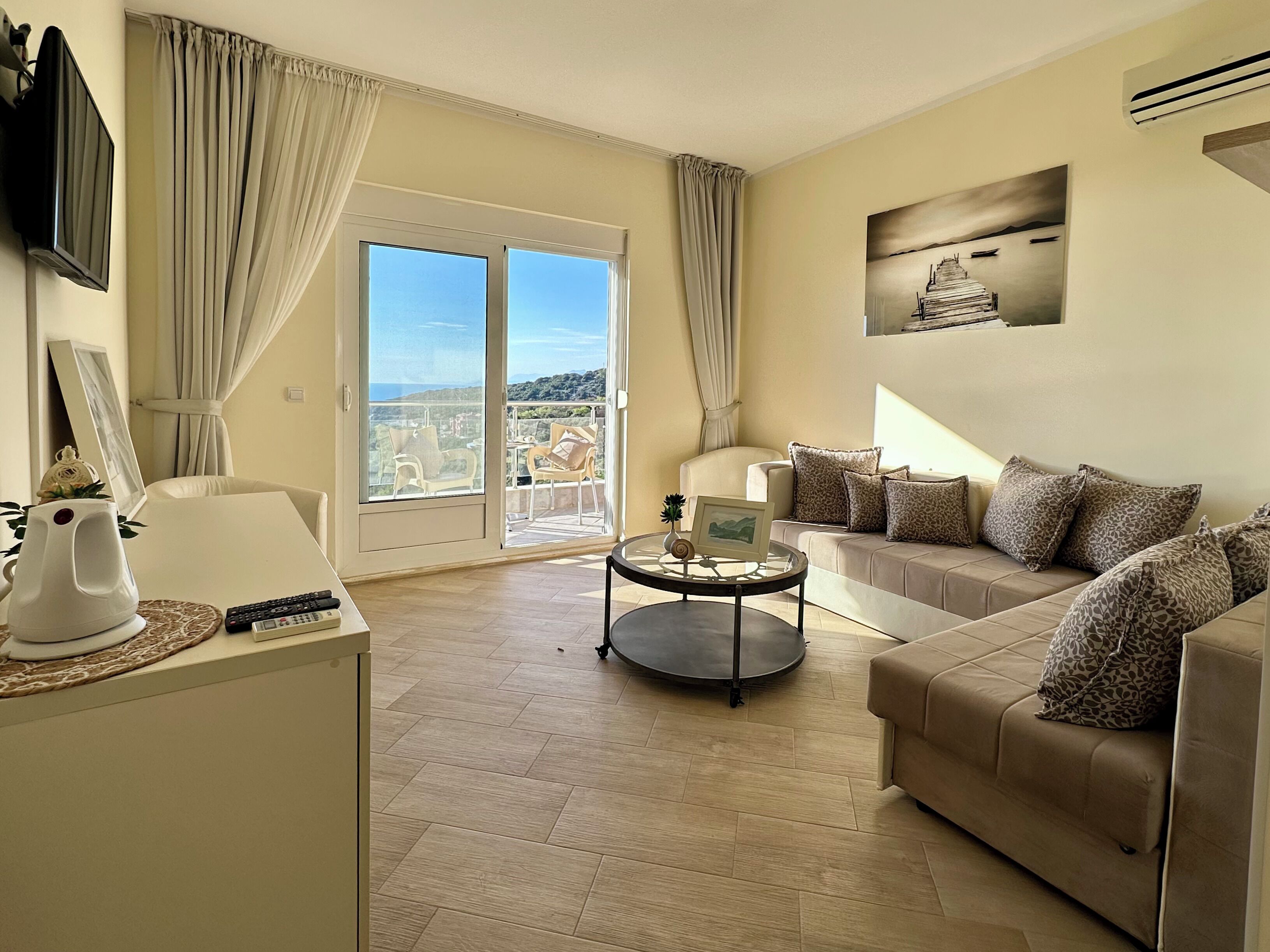 Panoramic Penthouse, Sea View | Living area