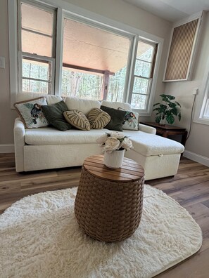 Living area - Cozy Nature Retreat Near Binghamton  Sleeps 8 Perfect Getaway (Vestal)