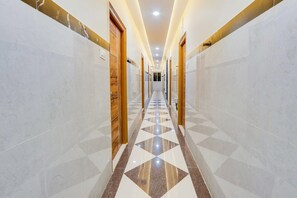 House | Interior - Deluxesri Balaji Luxury Rooms (Hyderabad)