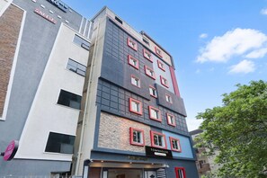 House | Exterior - Deluxesri Balaji Luxury Rooms (Hyderabad)