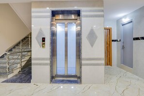House | Interior - Deluxesri Balaji Luxury Rooms (Hyderabad)