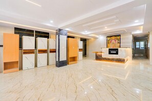 House | Reception - Deluxesri Balaji Luxury Rooms (Hyderabad)