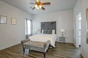 Room - Spacious 3BR Home Near French Quarter & City Park (New Orleans)