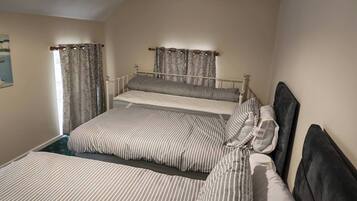 Apartment, 3 Bedrooms | 3 bedrooms