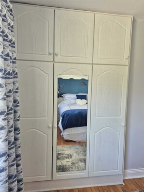 Room - Fabulous 4-bedroom house - just 40 minutes from Adare! (Abbeyfeale)