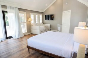 7 bedrooms, iron/ironing board, free WiFi, bed sheets