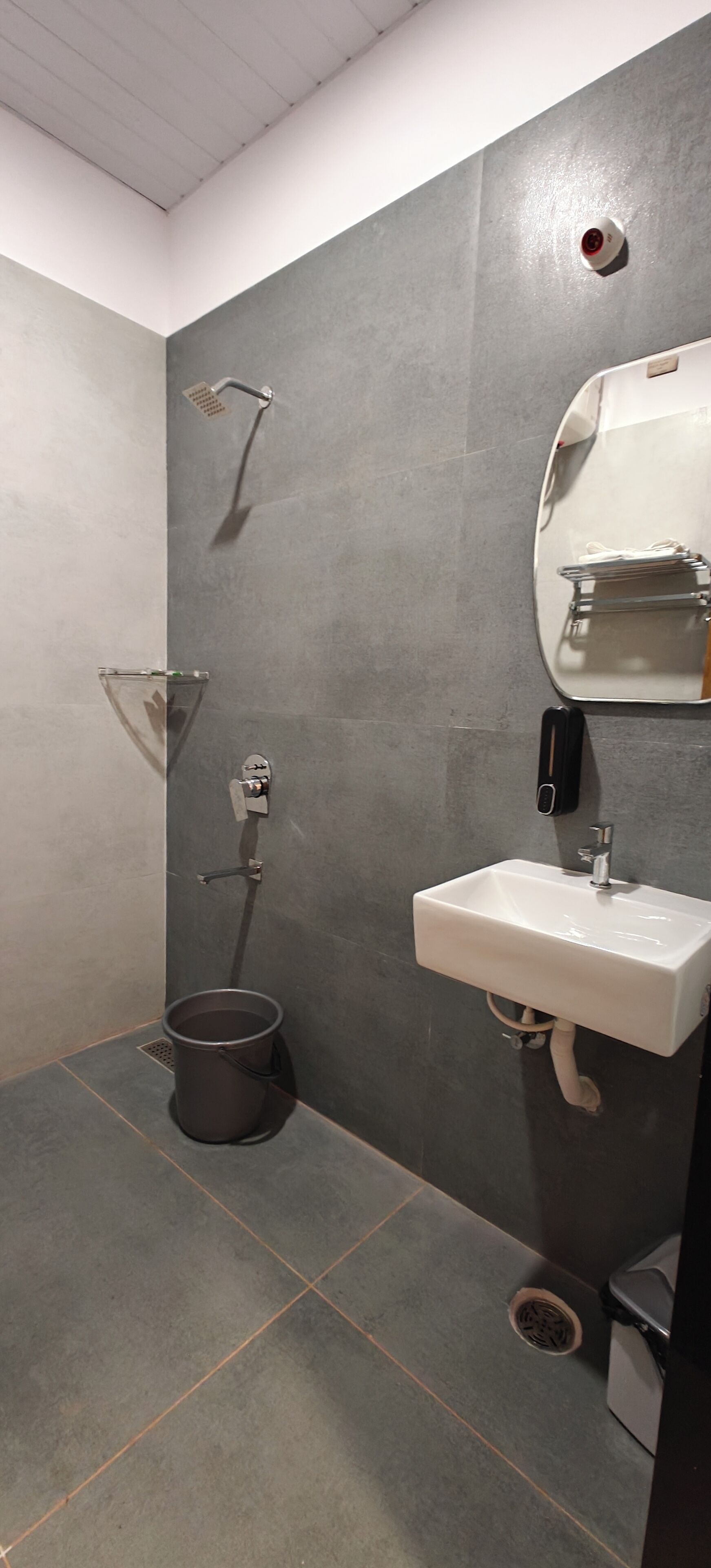 Standaard kamer | Badkamer | Handdoeken, zeep, shampoo, toiletpapier