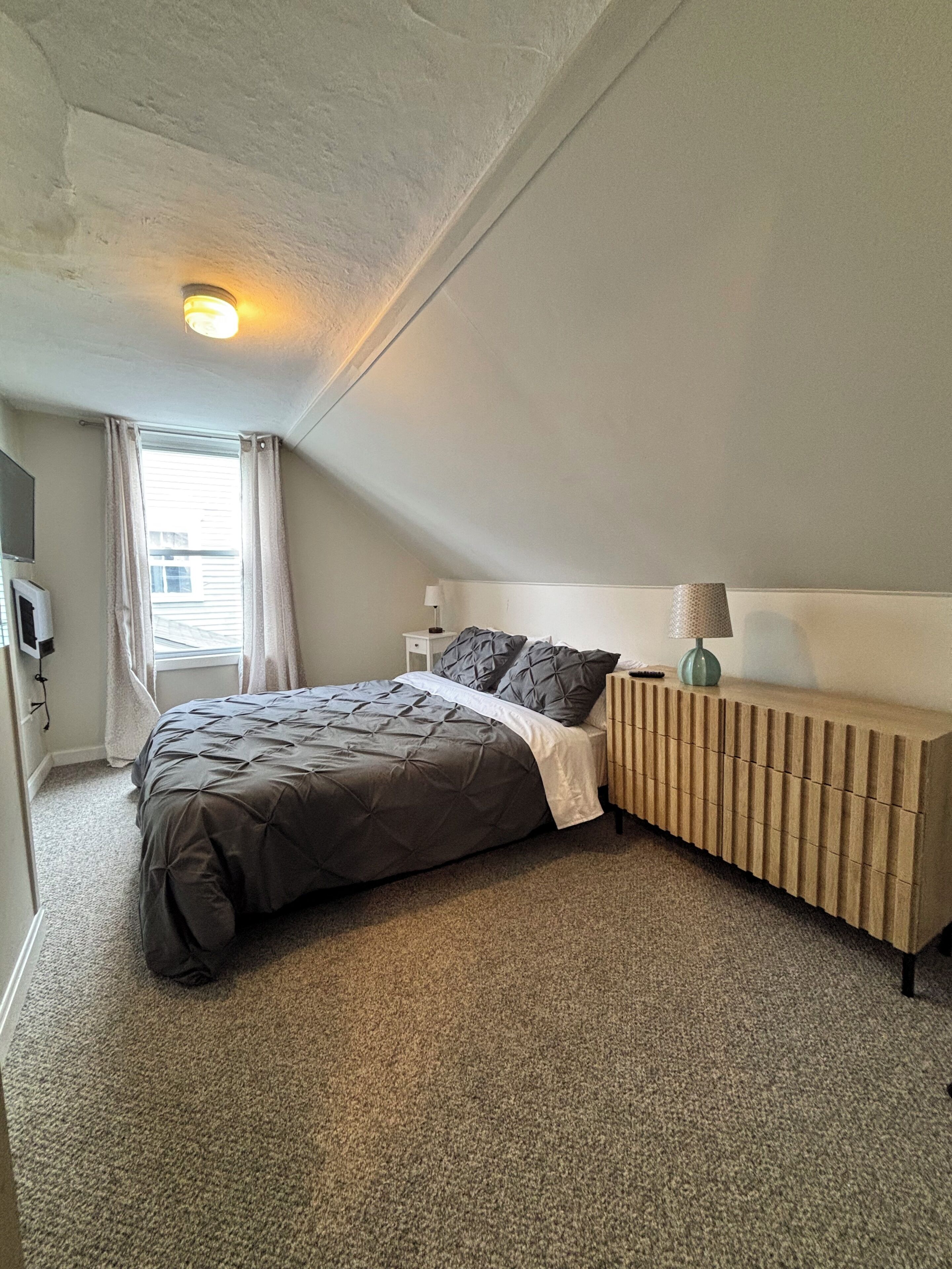 2 bedrooms, iron/ironing board, travel crib, free WiFi