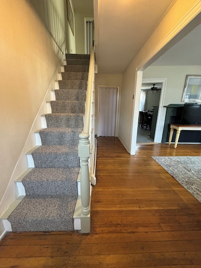 Historic 2 Bedroom in the heart of downtown Bristol