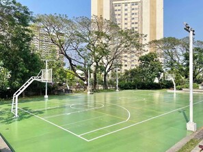 Sports court - 2-bedroom condo minutes away from MOA, Airports, Makati and Big Malls. (NCR)