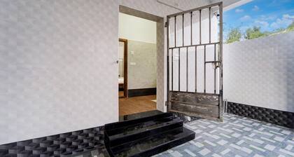 Super Townhouse Formerly MK Elegance Inn