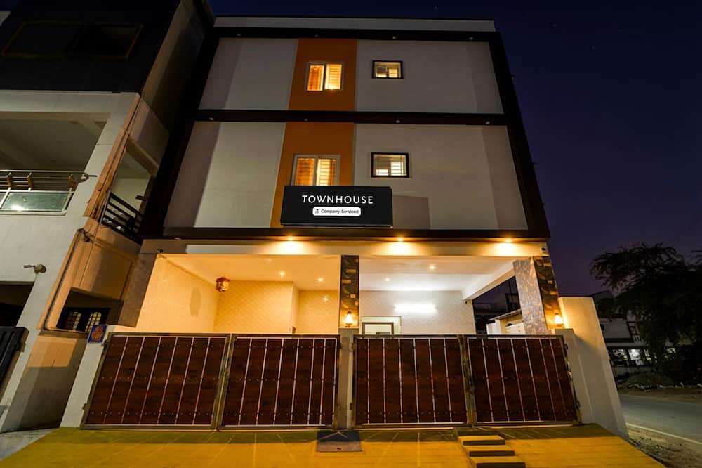 Deluxe Townhouse M K Elegance Inn